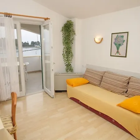 Apartman Preko 8515b *